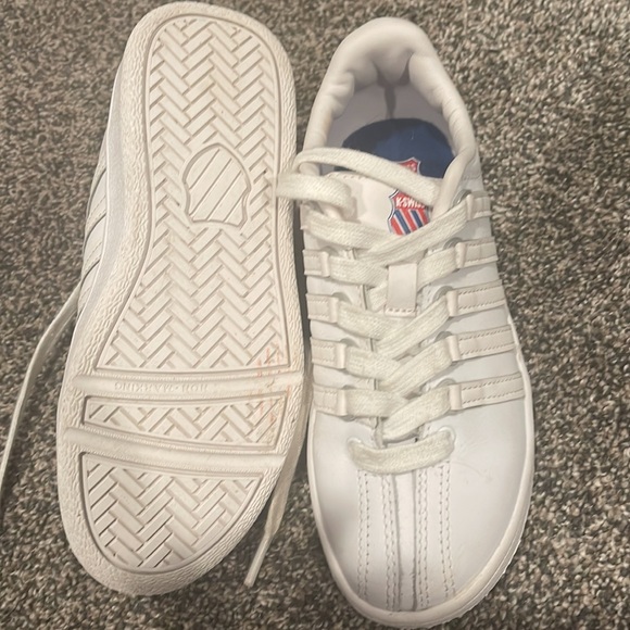 Kswiss *NO BOX only worn once - Picture 2 of 4